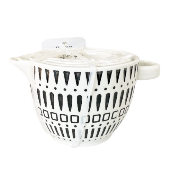 Tabletops Gallery Kitchen New Htf Tabletops Gallery Geo Measuring Cup Set4 Poshmark